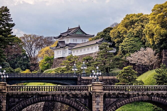 2 Day Tokyo & Fuji Private Tour by Premium Car - Pickup Information and Logistics
