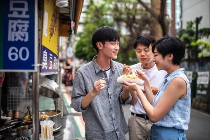 2 Days Walking Tour in Kyoto and Nara With a Local Guide - Experience Traditional Japanese Hospitality