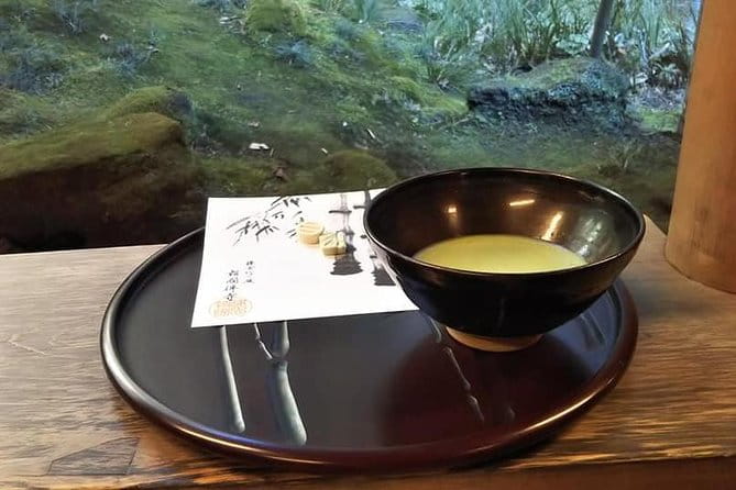 8-Hour Kamakura Tour by Qualified Guide Using Public Transportation - Tour Overview and Details