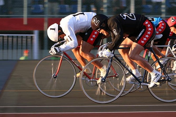 A Tour to Enjoy Japanese Official Gambling (Horse Racing, Bicycle Racing, Pachinko) - The Thrill of Bicycle Racing