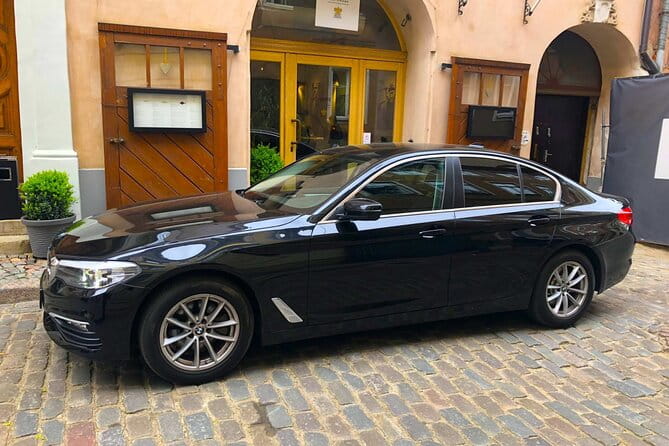 Airport Transfer!Hotel in Center of Osaka to Kansai Airport (KIX) - Key Points