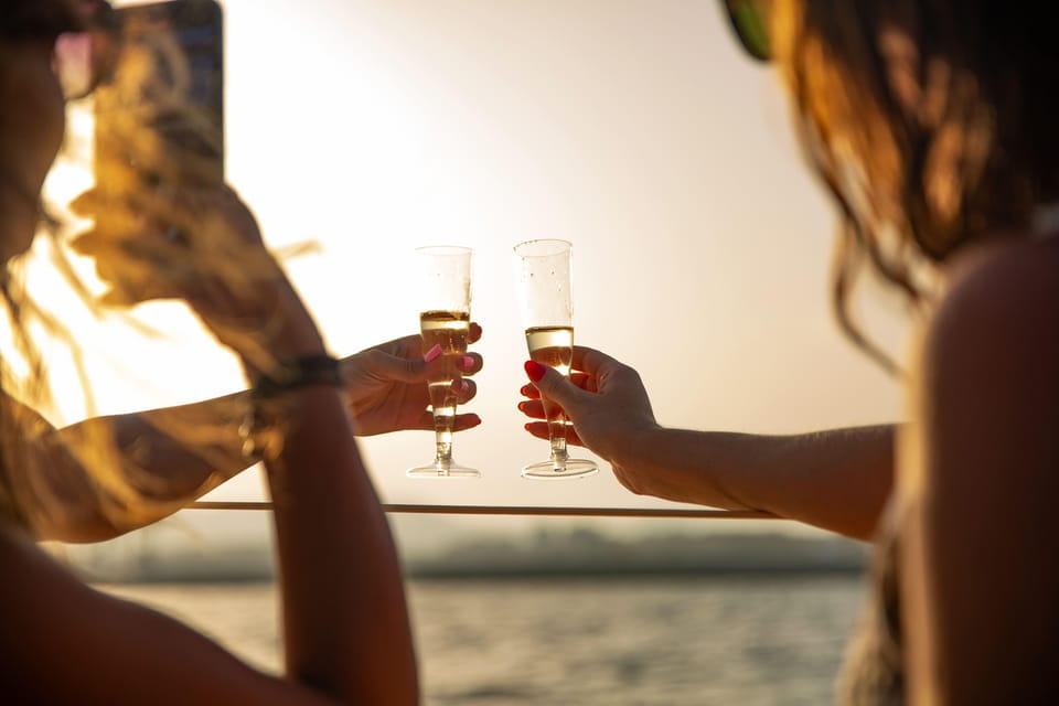 Alicante: 2-Hour Late Afternoon Catamaran Cruise - Key Points