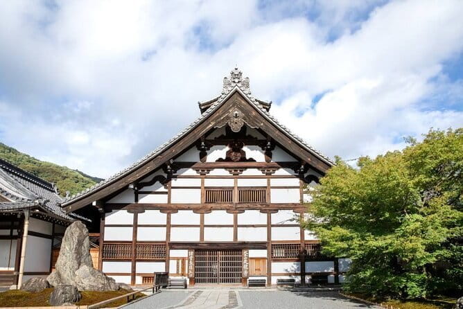 Arashiyama Bamboo & Must See Gardens With an Amazing Guide - Choose Your Adventure: Okouchi Sanso or Monkey Park
