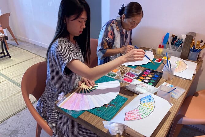 Art Japanese Fan Painting Experience in Tokyo Asakusa - Preparing for the Art Japanese Fan Painting Experience