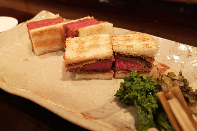 Authentic Kyoto Cuisine Tour With a Local Guide - Savoring the Flavors of Seasonal Ingredients