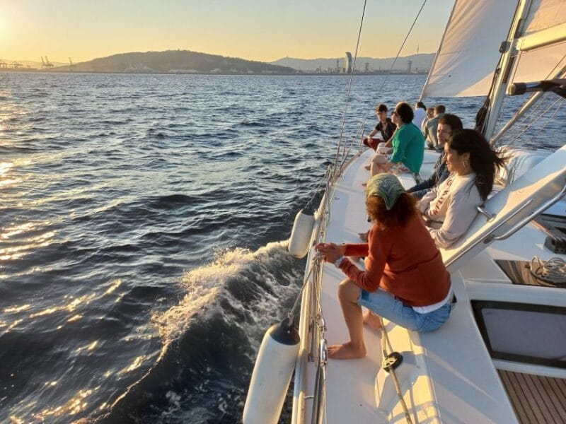 Barcelona: 2-Hour Sailing Experience With Refreshments - Customer Feedback Highlights