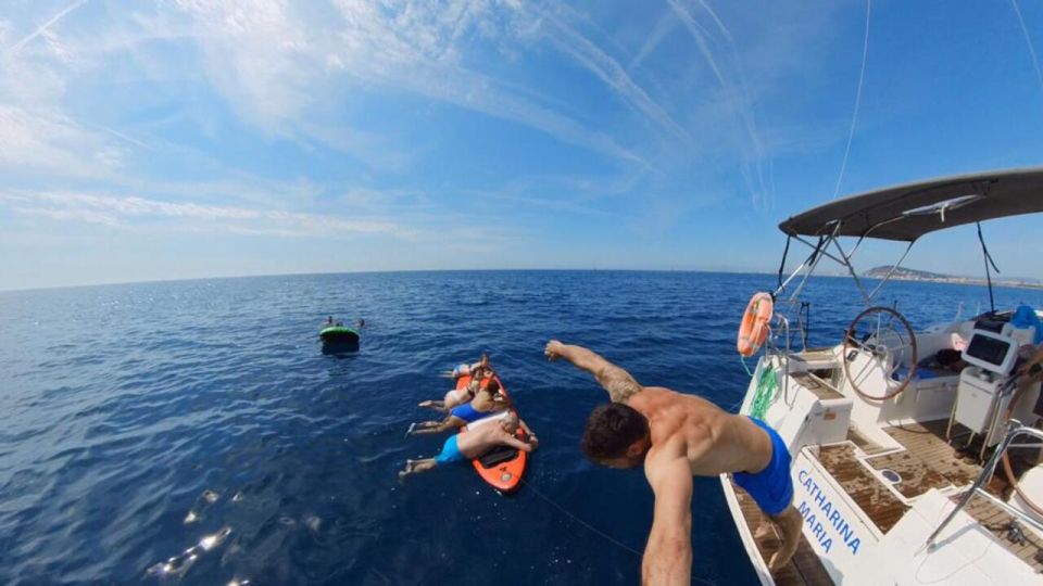 Barcelona: 2-Hour Sunset Sailboat Trip - Activity Overview