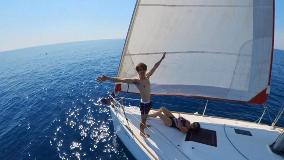Barcelona: 2-Hour Sunset Sailboat Trip - Booking Information and Policies