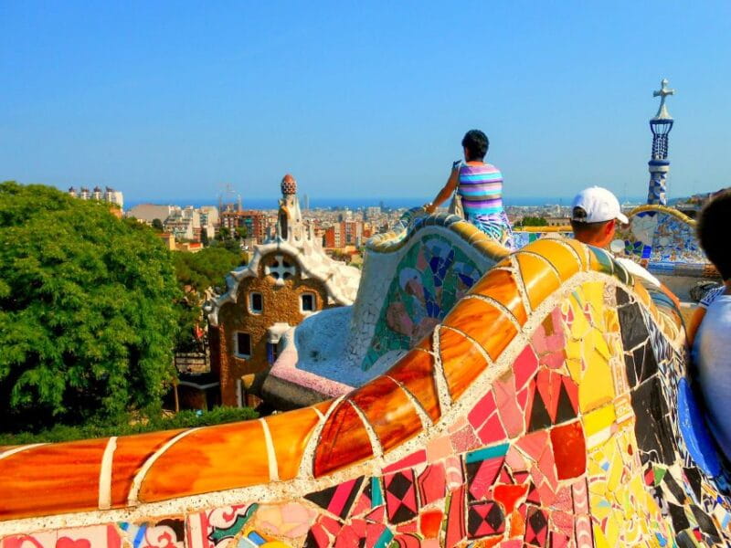 Barcelona: Park Guell Guided Tour With Skip the Line Entry - Visitor Guidelines and Recommendations