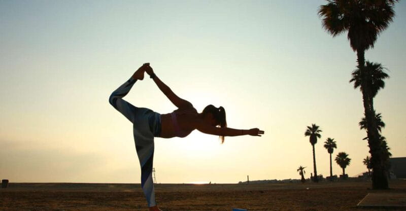 Barcelona: Yoga, Healthy Light Brunch and Sailing Experience - Healthy Light Brunch