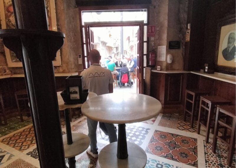 Cartagena: Guided Walking Tour With Tapas and Drinks - Customer Ratings