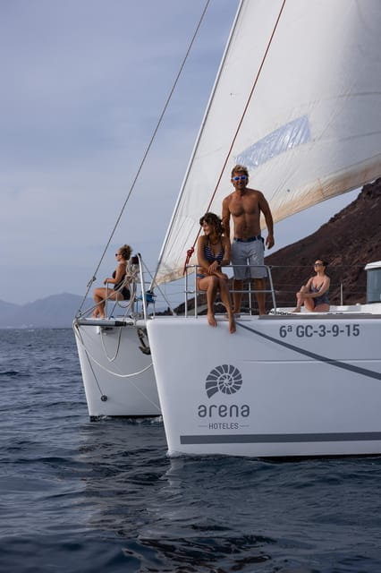 Corralejo: Adults-Only Catamaran Day Trip to Lobos Island - Inclusions and Equipment