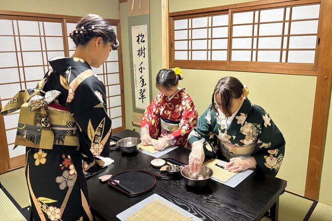 Decorative Sushi Rolls Experience in Kyoto - About the Decorative Sushi Rolls Experience