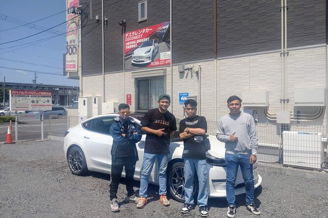 Explore Takayama and Shirakawa Tesla Tour With Accommodation - Highlights of Takayama and Shirakawa