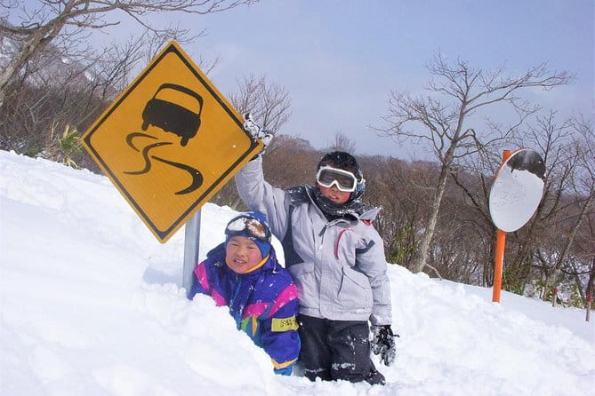 First Snow Play & Snowshoe - Experience the Magic of Nasu-machi