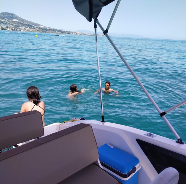 Fuengirola: Dolphin Watching Tour With Snacks and Drinks - What to Bring on the Tour