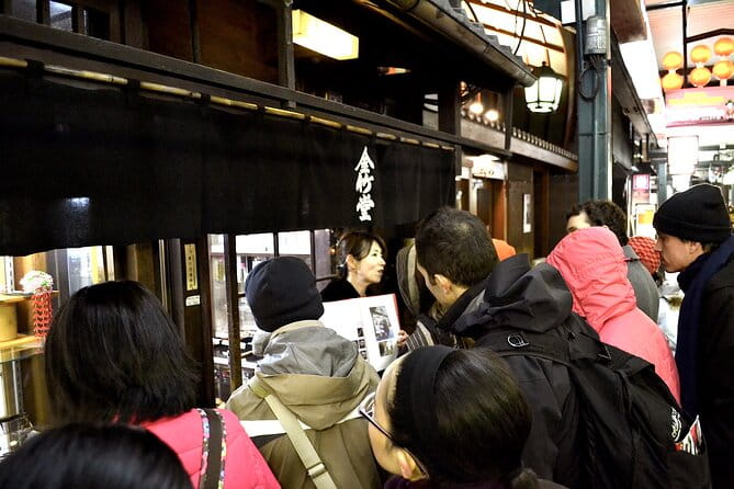 Gion Walking Tour by Night - Upgrade to a Private Tour for Personalized Attention