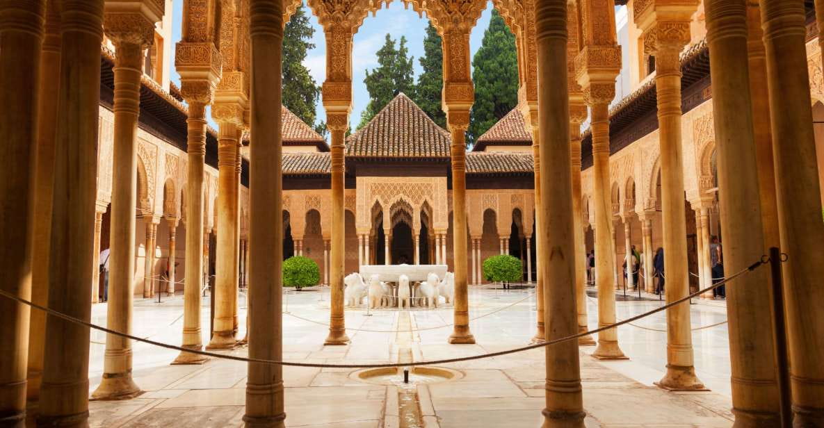 Granada: Alhambra, Generalife & Nasrid Palaces Guided Tour - Key Points