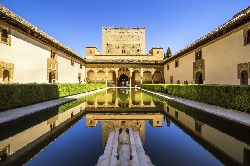 Granada: Alhambra, Generalife & Nasrid Palaces Guided Tour - Customer Reviews and Ratings