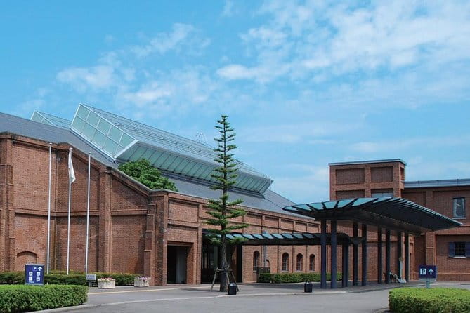 Guided Half-day Tour(AM) to Noritake Garden & Toyota Commemorative Museum - Discovering Toyota Commemorative Museum