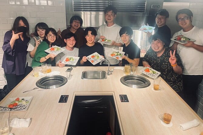 Invitation-Only Bar Hopping With 1M Followers Gourmet Influencer - Enhancing the Exclusive Experience