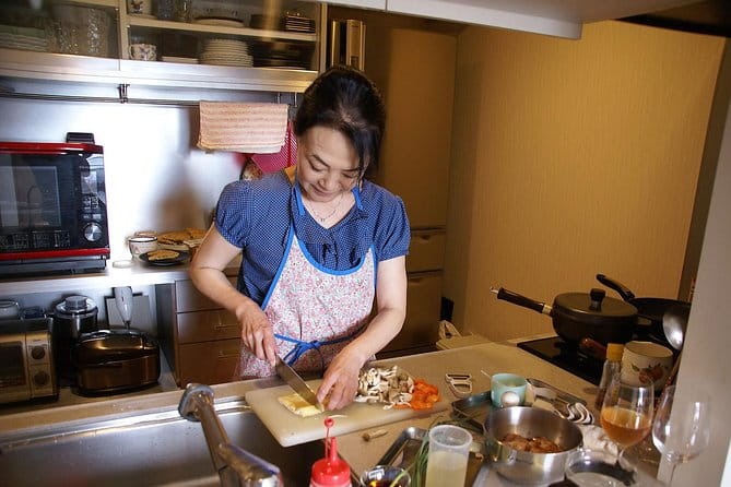 Japanese Cooking Class and Wine Pairing With Yasue in Kanagawa - Overview of the Cooking Class Experience
