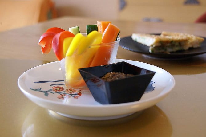 Japanese Cooking Class and Wine Pairing With Yasue in Kanagawa - What to Expect From Your Evening