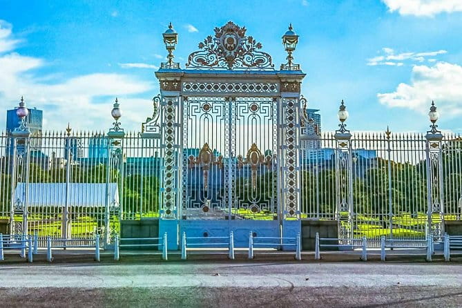 Japanese Garden & Western Architecture: Akasaka Exploration Tour - Navigating the Akasaka Neighborhood With Ease