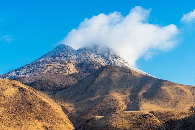 Kumamoto Castle Kusasenri Aso Crater and Aso Boys Scenic Train - Highlights of Kumamoto Castle