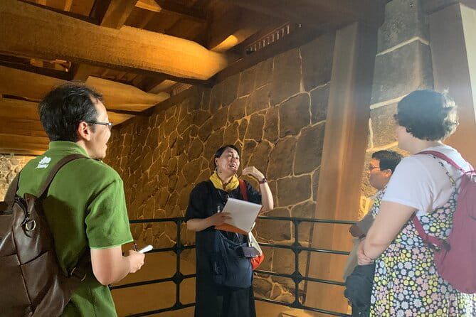 Kumamoto Castle Walking Tour With Local Guide - Discovering Kumamoto Castles Storied Past