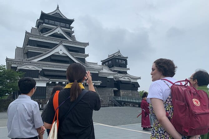 Kumamoto Castle Walking Tour With Local Guide - Uncovering the Insights of a Local Guide