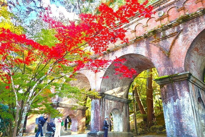 Kyoto Higashiyama Slow Cycling Tour Along the Quiet Waterfront - The Cycling Experience: What to Expect