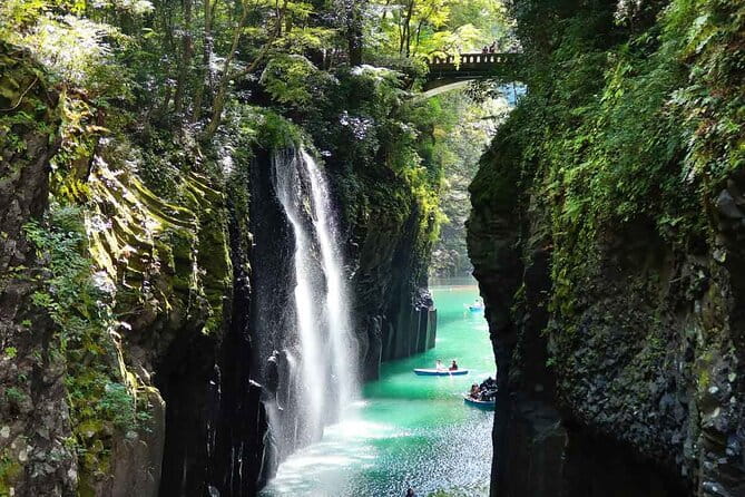 Kyushu Kamishiromi Shrine, Amano Iwato, and Takachiho Gorge Tour - Highlights of the Tour
