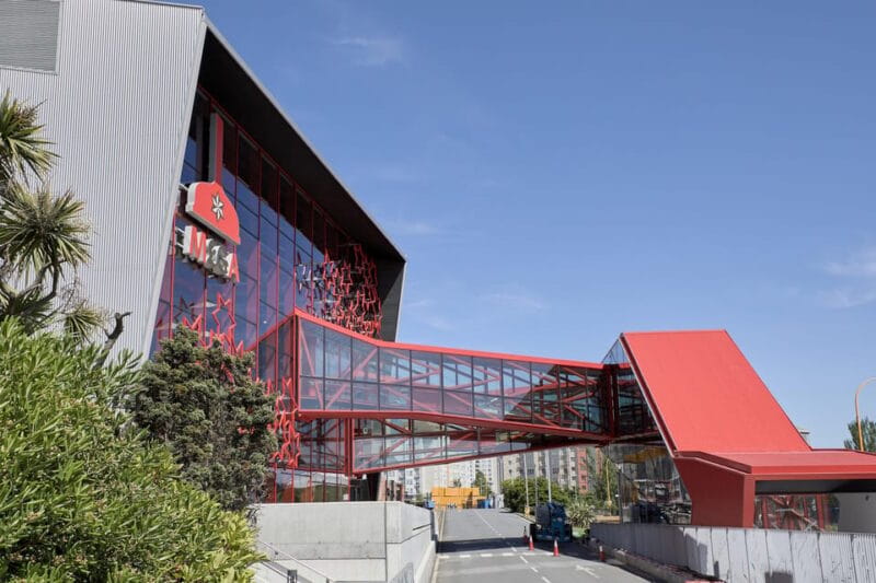 La Coruña: Guided Tour at MEGA - Mundo Estrella Galicia - Meeting Point and Logistics