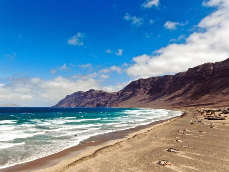 Lanzarote: 2 or 4 Hour Surf Lessons in Famara - Things To Known