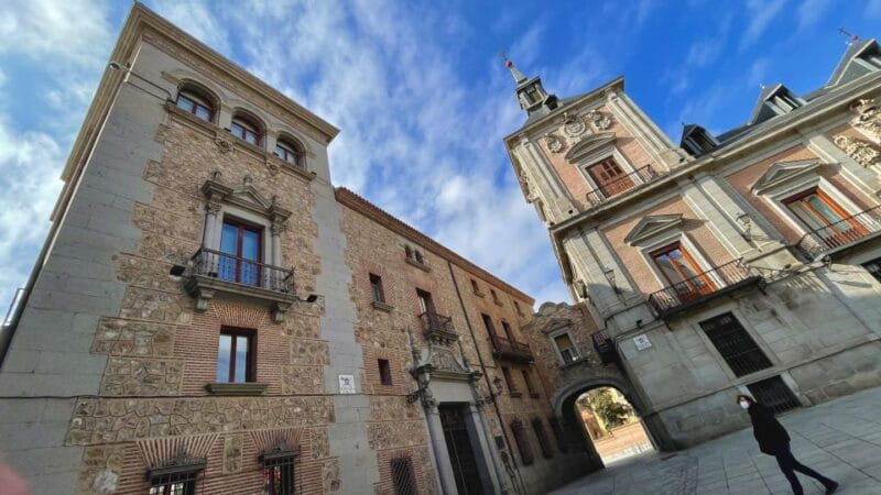 Madrid: City Walking Tour & Royal Palace Skip-the-Line Tour - Inclusions and Important Information