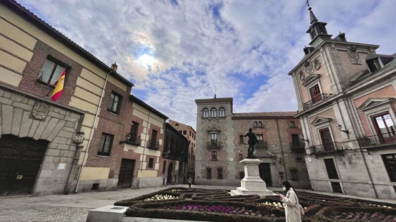 Madrid: City Walking Tour & Royal Palace Skip-the-Line Tour - Things To Known