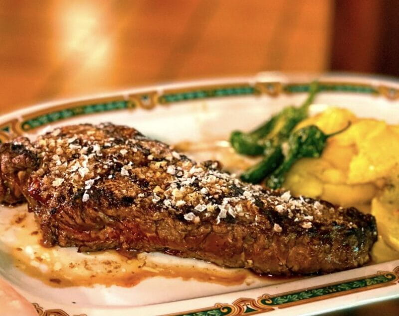 Madrid: the Porches Flamenco Show With Tapas and Wine Ticket - Accessibility Details