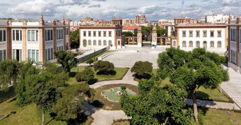 Malaga: Collection of the Russian Museum Ticket - Discovering the Tobacco Factory Venue