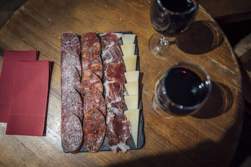 Malaga: The Loud Rooster Flamenco Show Admission Ticket - Accessibility Features