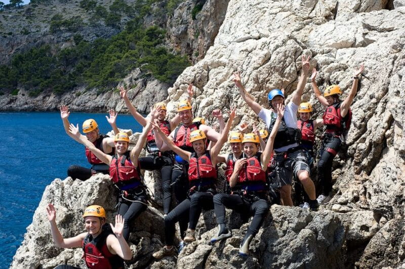 Mallorca: 4-Hour Cliff Jumping Adventure - Group Size and Duration