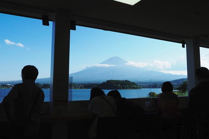 Mt. Fuji Fifth Station and Lake Kawaguchiko Private Tour by Car - Meeting and Pickup