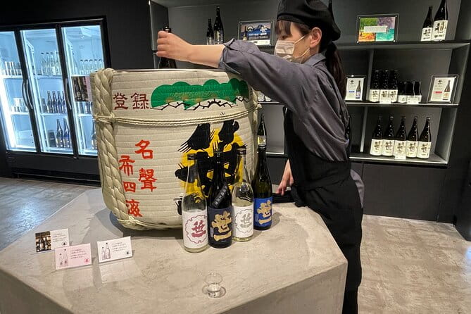 Mt FUJI - Panoramic Tour W/ Hoto Lunch, JP Sake & Onsen Tatto OK! - Tour Experience