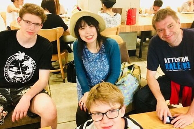 Osaka Best Food Tour With A Guide - Key Points