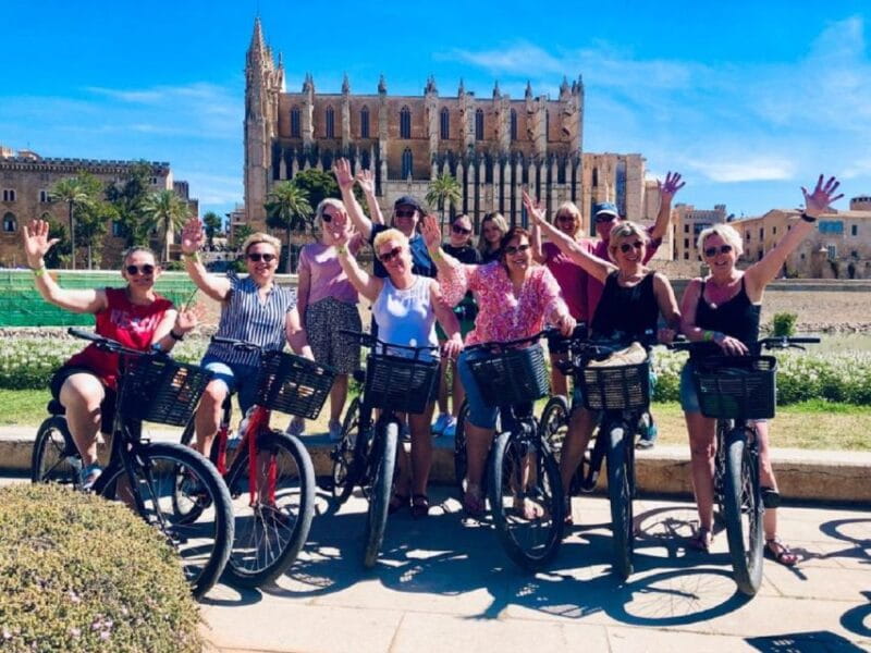 Palma De Mallorca: Guided Bicycle Tour With Tapas & a Drink - Tapas Experience