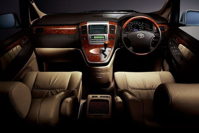 Private Airport Transfer Tokyo City to Haneda Airport HND - Child Seat Policy