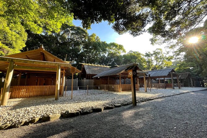 Private Guided Tour With a Rental Electric Bike or Tuktuk in Ise - Exploring Ise With a Rental Vehicle