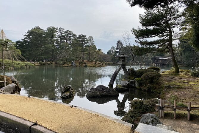 Private Half-Day Kanazawa Walking Tour and Historical Photo Spot - Frequently Asked Questions