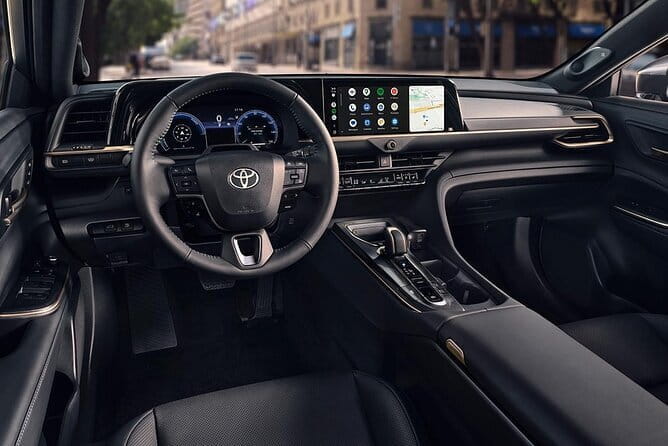 Private Transfer by Sedan From Itami Airport ITM to Kyoto City - Driver Expertise and Communication