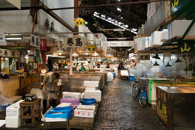 Private VIP Sushi Making Class No Pork Vegetarian - Key Points